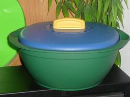 TUPPERWARE  1,8 L.  ( IDEAL FÜR KARTOFELL ( RACLETT....