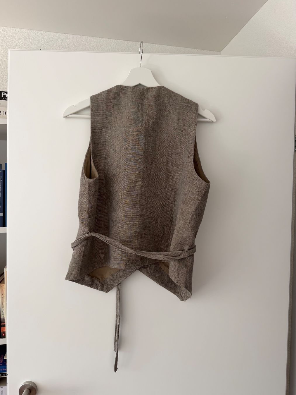 Massimo Dutti Gilet & Giacche senza maniche: Massimo Dotti Veste in beige, Grösse M – Nuovo (secondo la descrizione) da Herisau venduto da Nimsajg 1