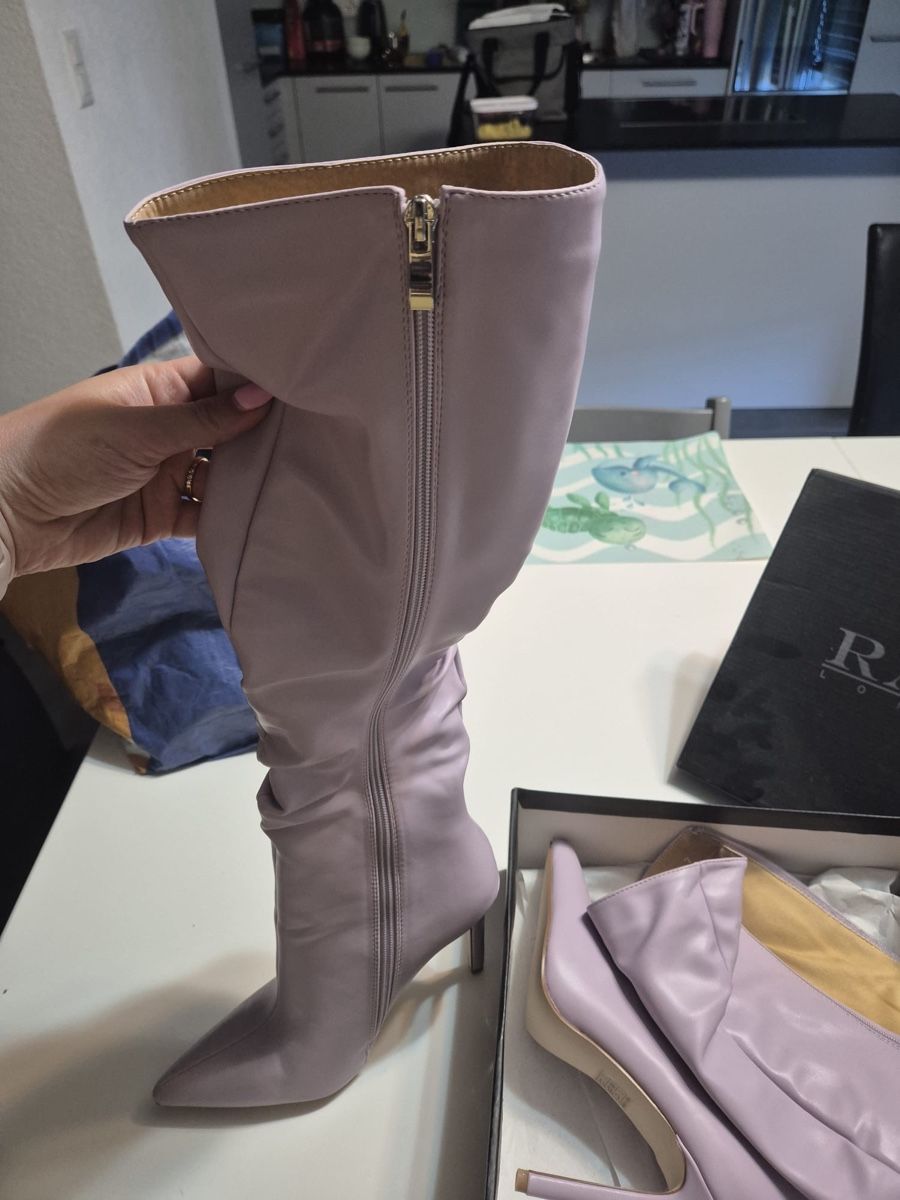 Scarpe da donna: Bottes Lilas – Nuovo (secondo la descrizione) da Concise venduto da Lae99