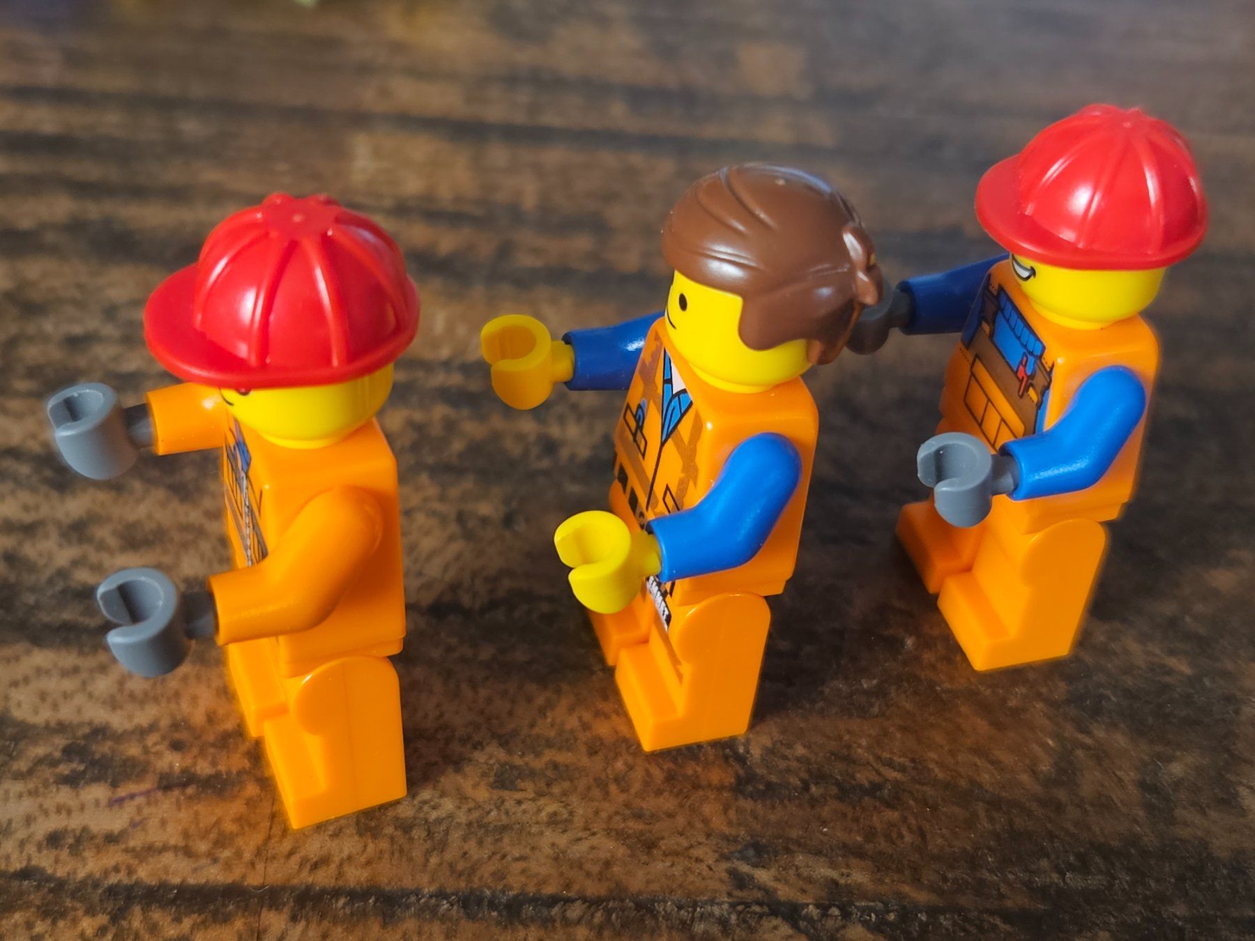 Lego Kit di costruzioni: lego lot de 3 figurines – Usato da Confignon venduto da Ecrofigs 2