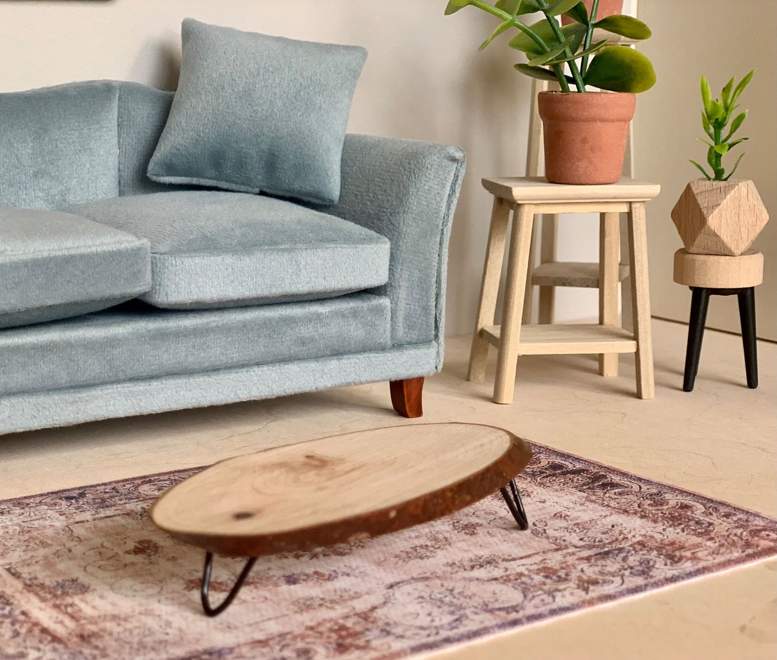 Puppenhäuser & -möbel: Puppenhaus Möbel Couchtisch Loungetisch – Neu (gemäss Beschreibung) aus Weiach von Meine-kleine-Welt 3