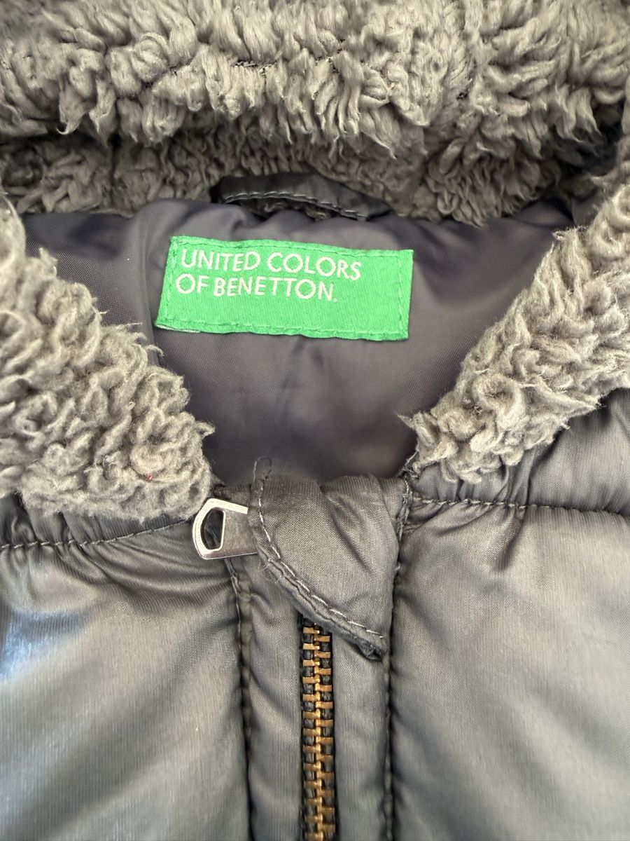 Benetton Vestes & Manteaux: Winterjacke Benetton Grösse 1Y – D'occasion à Goldswil par Fisel 4