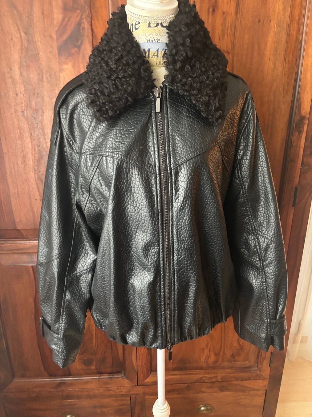 Zara Jacken: ZARA Bomberjacke neu – Neu (gemäss Beschreibung) aus Merishausen von yourdream 1