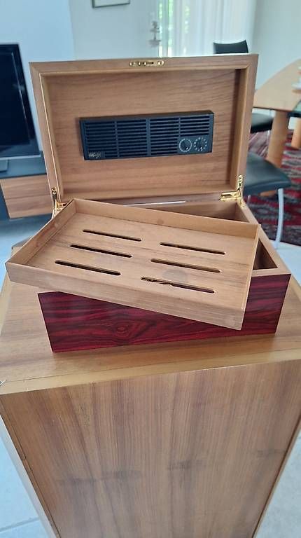 Humidore: Davidoff Humidor – Gebraucht aus Lostorf von Stonie7 2
