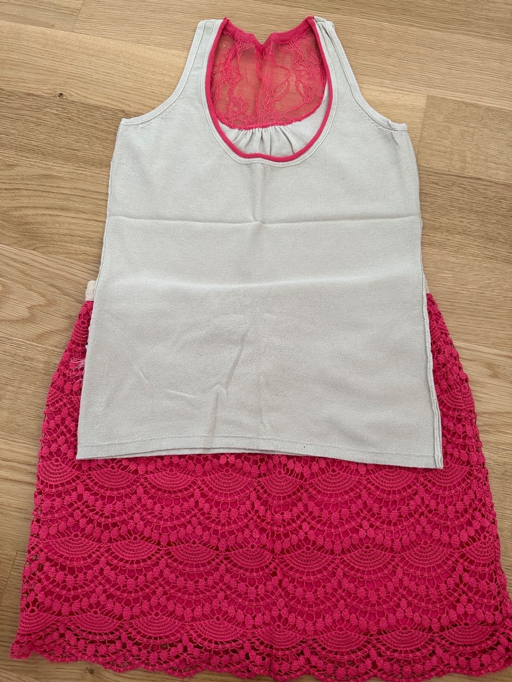 Guess Röcke: Skirt+T-Shirt GUESS – Neu (gemäss Beschreibung) aus Rickenbach b. Wil von iah_pg6d 1