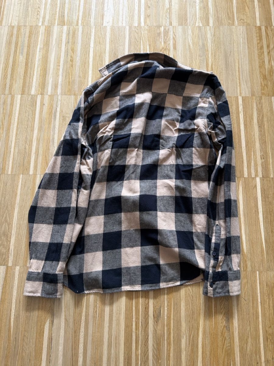 H&M Camicie, T-shirt & Polo: Flannel shirt checked long sleeve  – Usato da Zürich venduto da ros_jy6w 1