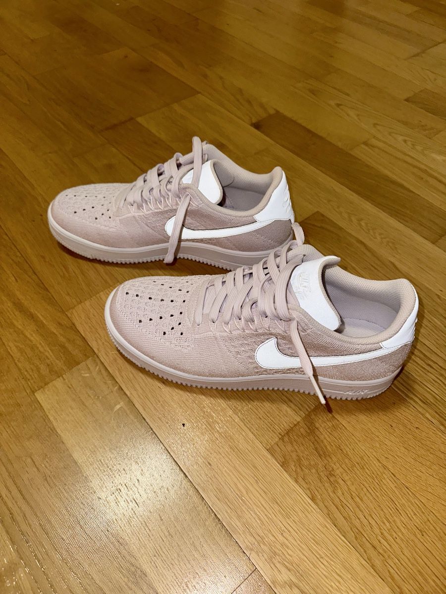 Nike Chaussures hommes: Nike Air Force Flyknit rosa Gr. 44 – D'occasion à Bern par rub_8mhx 9