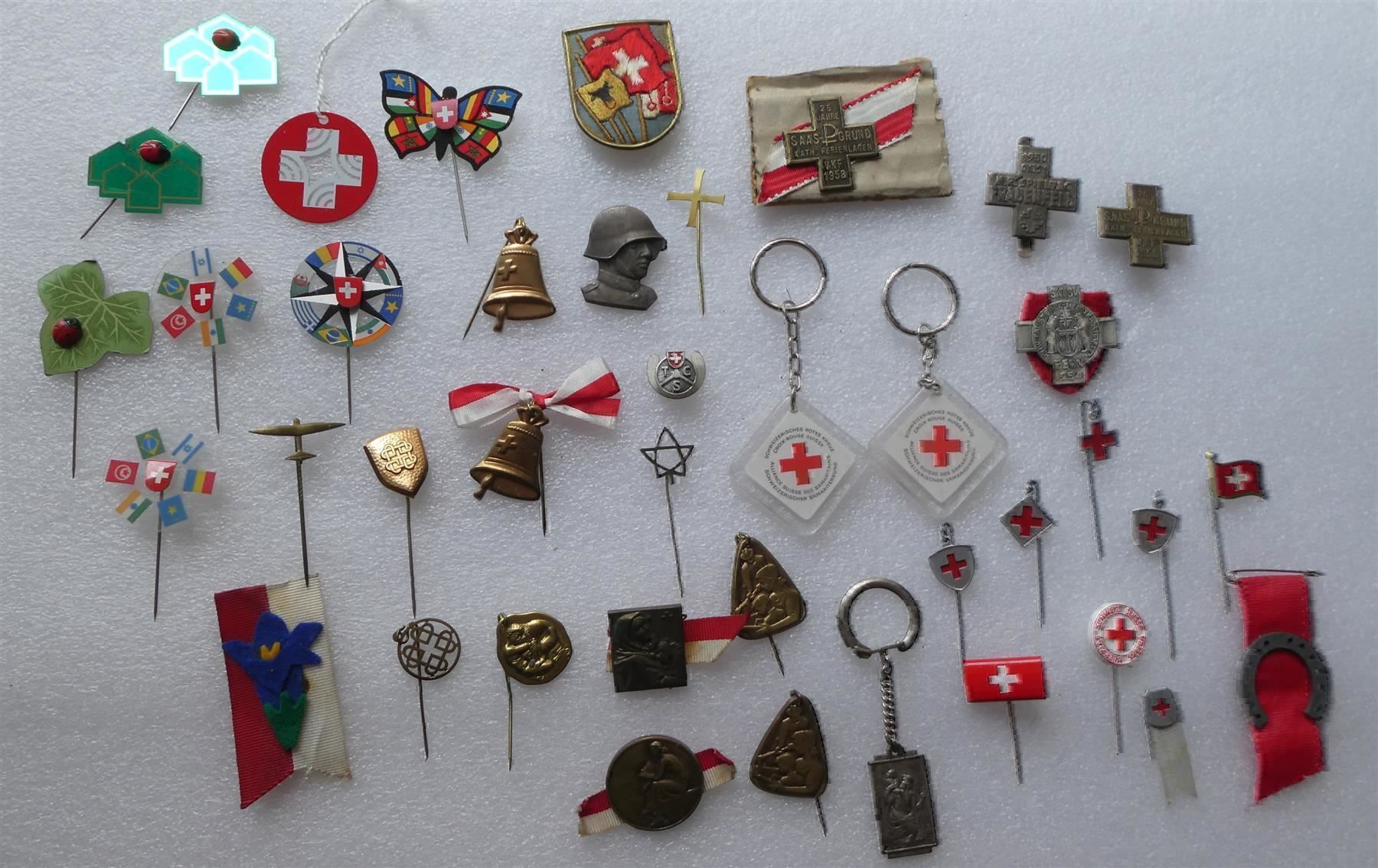 Placchette & Badge: Lot Sammlung Anstecknadeln und Abzeichen August – Nuovo e nell'imballaggio originale da Frauenfeld venduto da Astra13 6