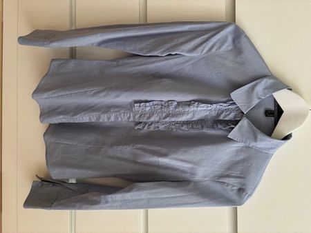 Schöne Bluse hellblau Esprit mit Rüschen