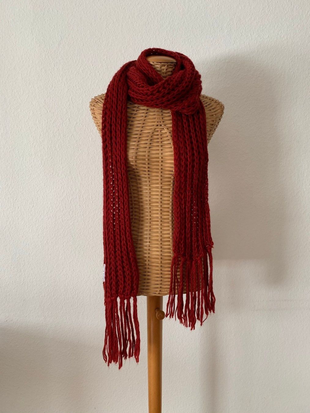 Foulards, Tücher & Schals: MARIE LUND - Strick Schal rot – Gebraucht aus Zürich von Diazaio