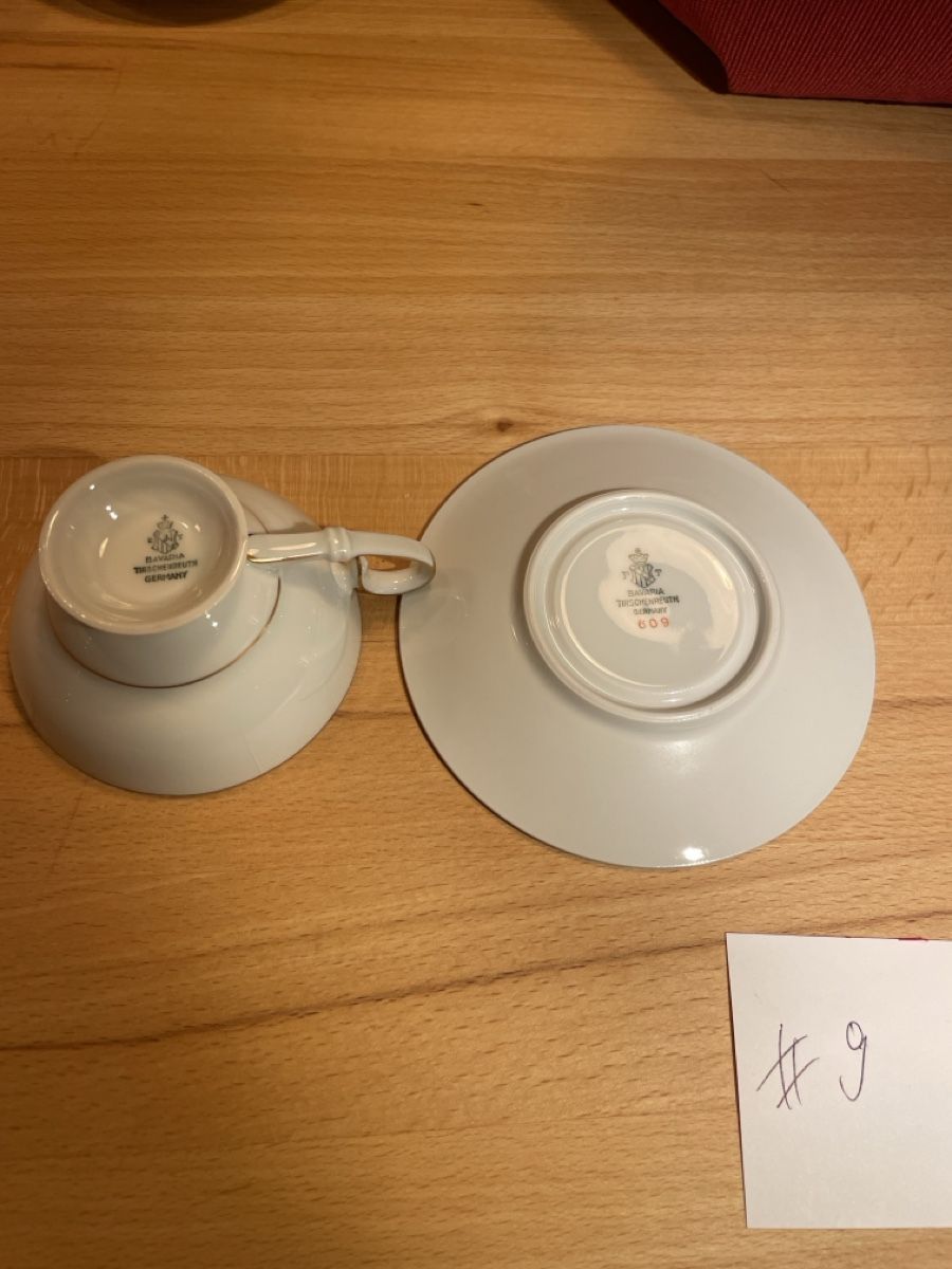 Tassen: Espressotasse mit Untertasse  – Gebraucht aus Seltisberg von Erdbi 1