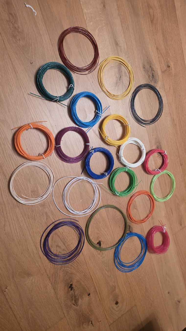 Farben: PLA Set diverse Farben – Gebraucht aus Siebnen von BenutzerRicardo