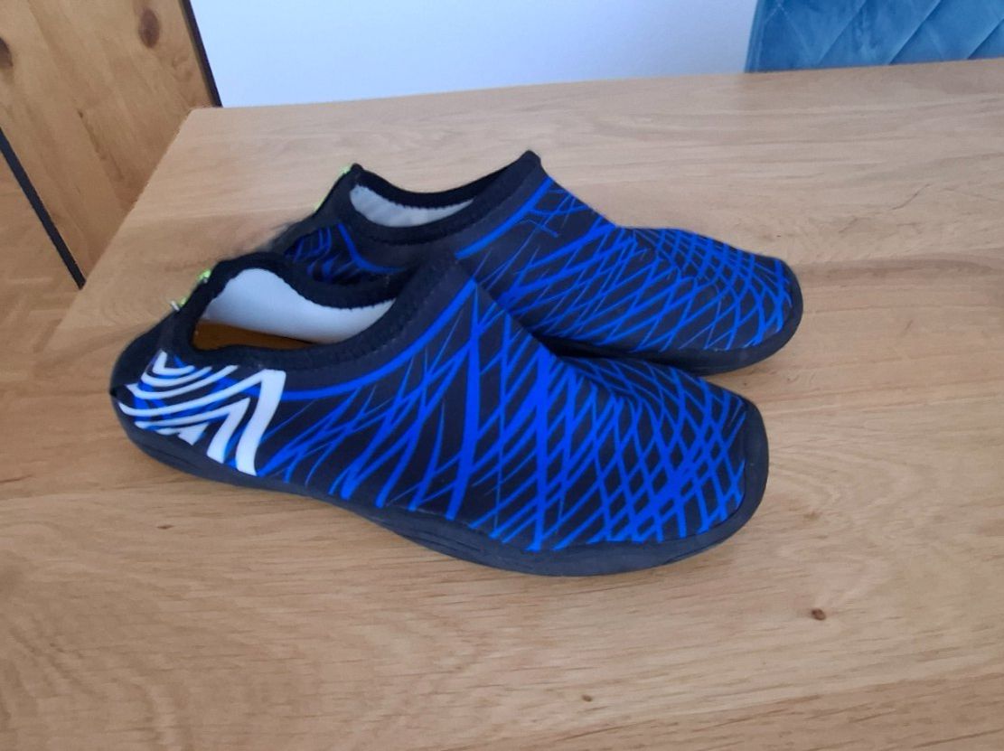 Herrenschuhe: Wasserschuhe Gr. 35/36 – Gebraucht aus Muttenz von Backer007