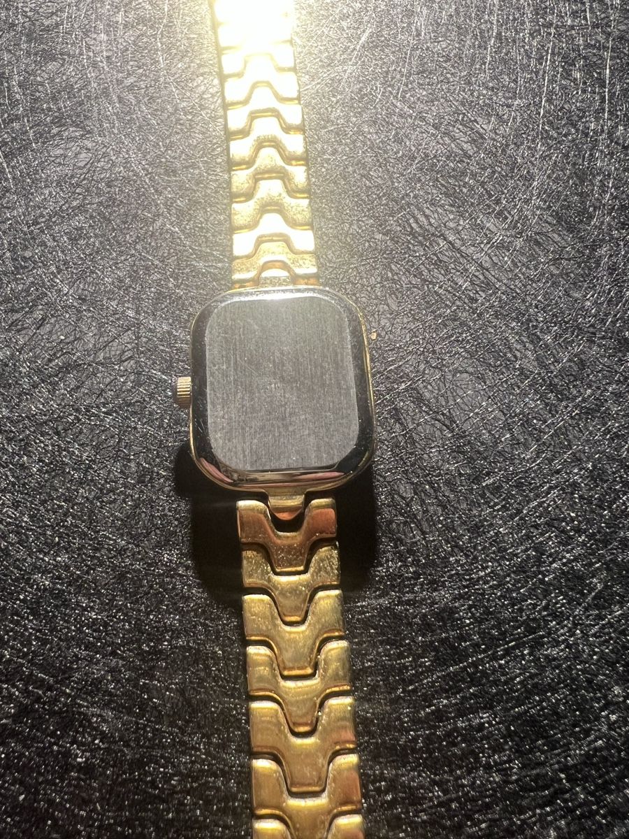 Orologi: Patricia Cocktail Uhr – Usato da Laufen venduto da groove60 1