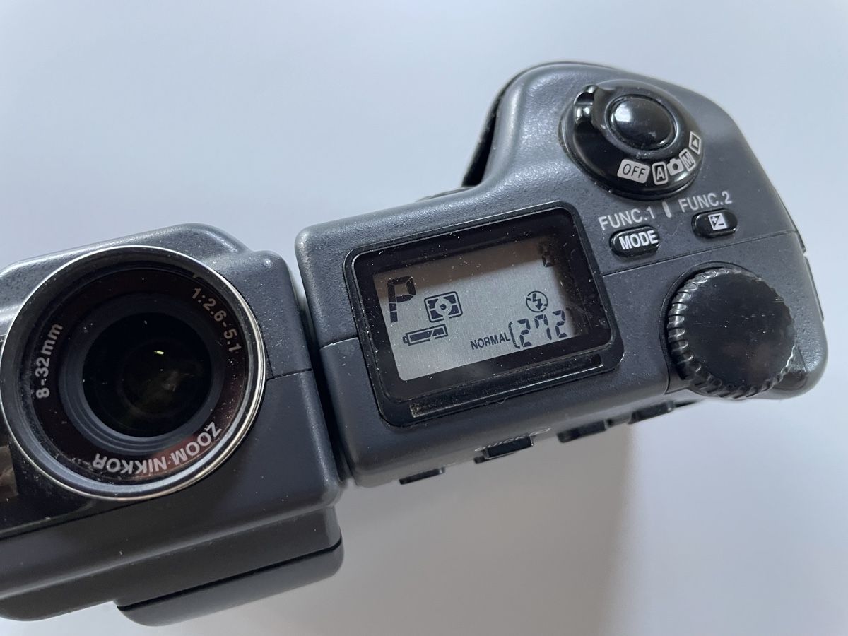 Coolpix Fotocamera: Nikon Coolpix 995, Digitalkamera – Usato da Zürich venduto da haeschesnonid 2