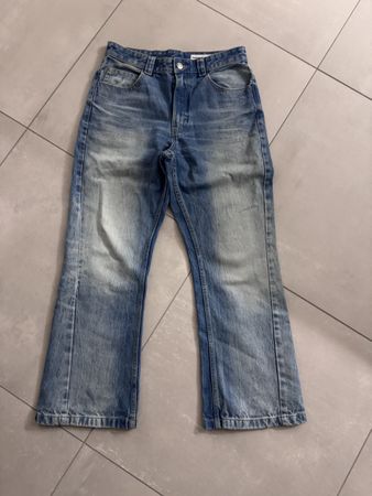 Bershka Jeans blau Modell gerade geschnitten Grösse 38