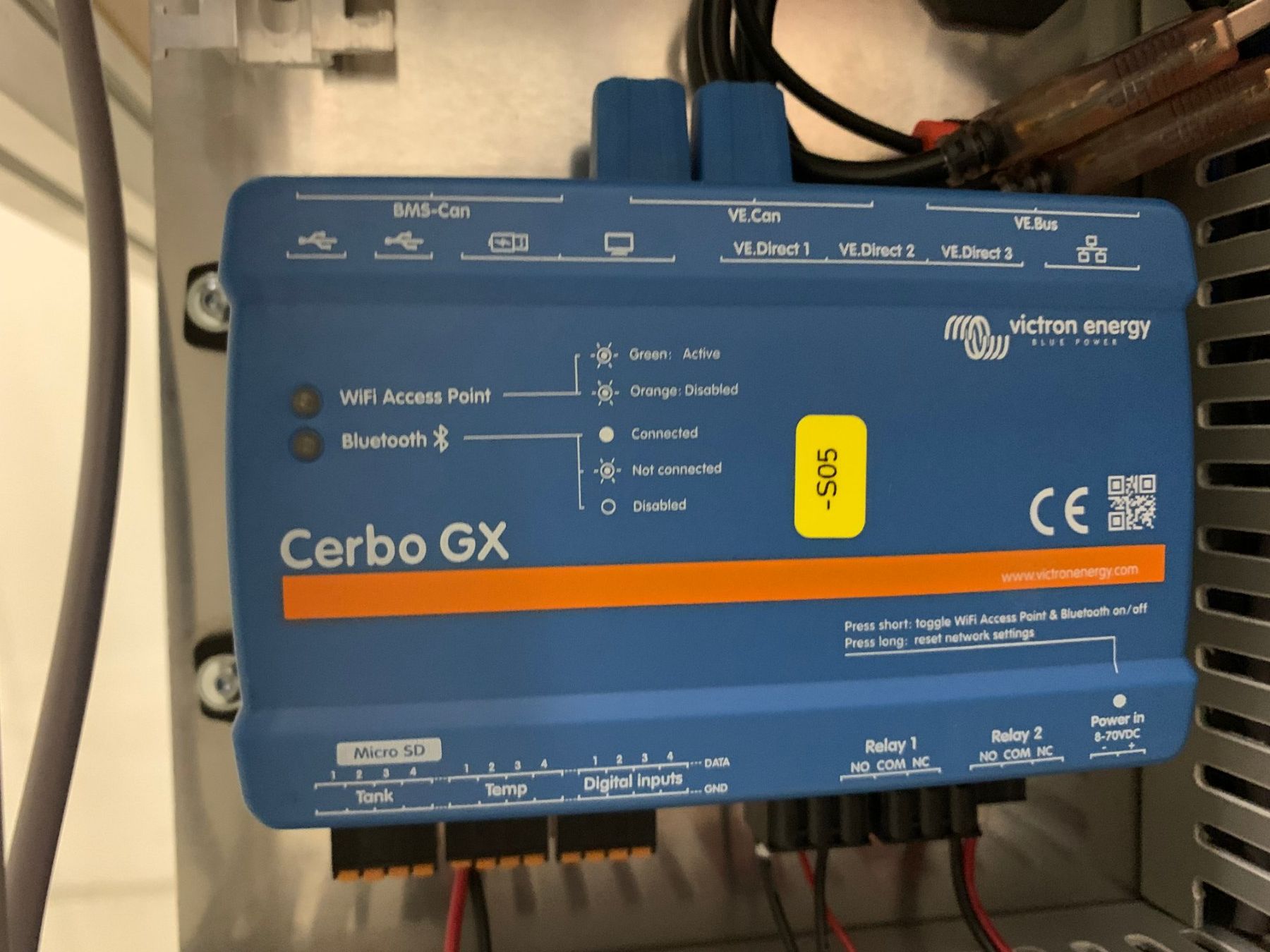 Victron Solargeräte und Solarprodukte: FZSoNick 48TL200 & Victron energy Komponenten – Defekt aus Winkel von M-Clan-CH 2