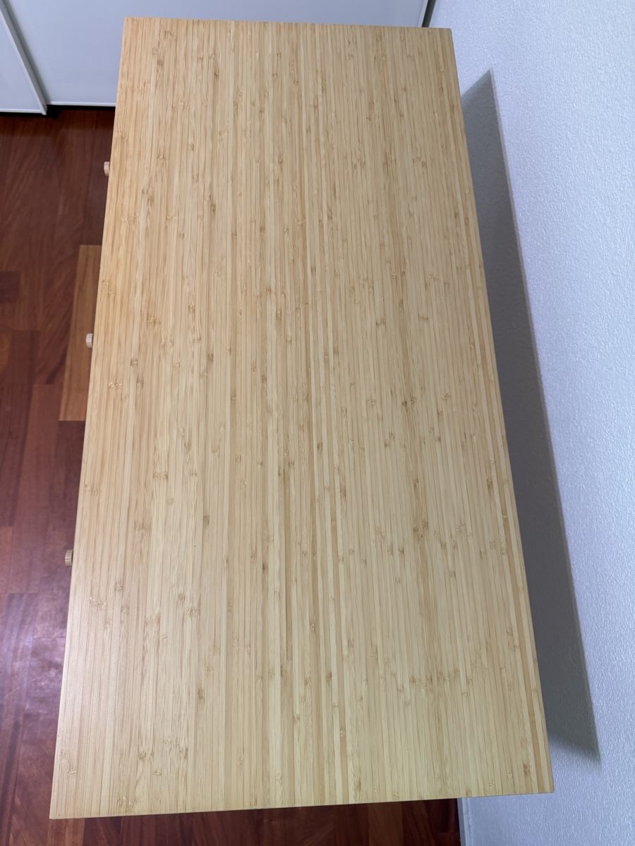 Ikea Scrivanie: Schreibtisch Bambus von Ikea – Usato da Oberentfelden venduto da Barbabella21 1