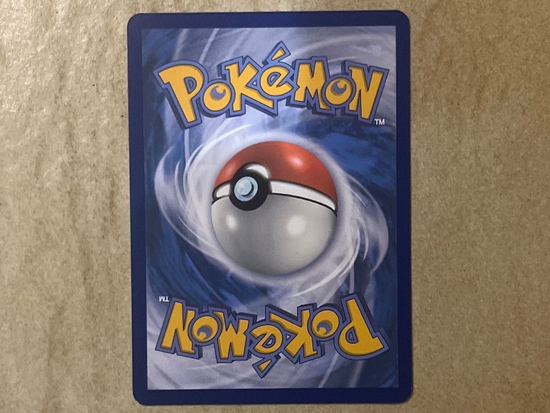Pokémon Cartes à collectionner: Carte Pokemon Roigada - Evolutions prismatiques - PREFR – D'occasion à Vernayaz par Darkfrost 1
