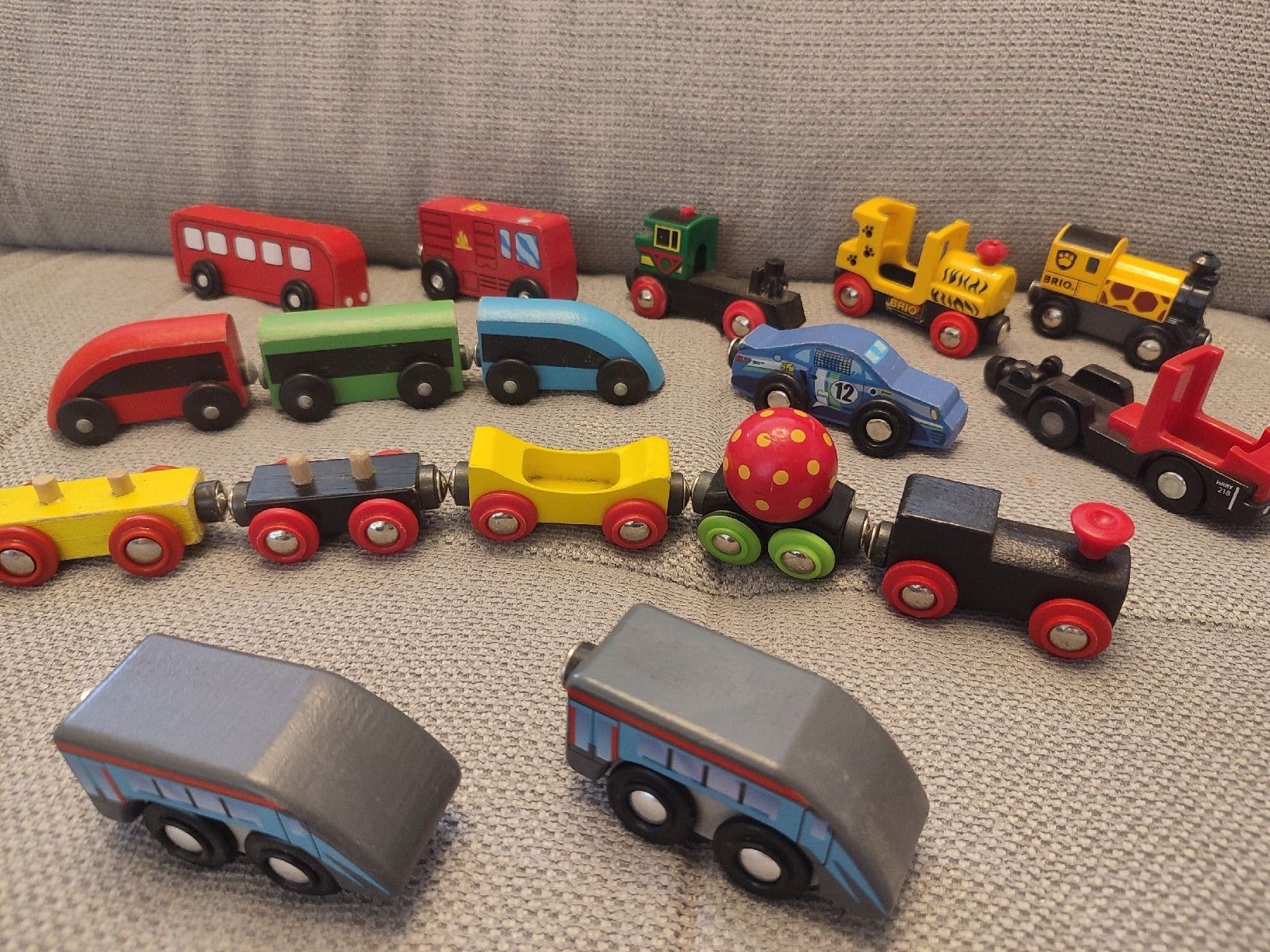 Jouets: Lot train Brio et autres – D'occasion à Bougy-Villars par Vogue