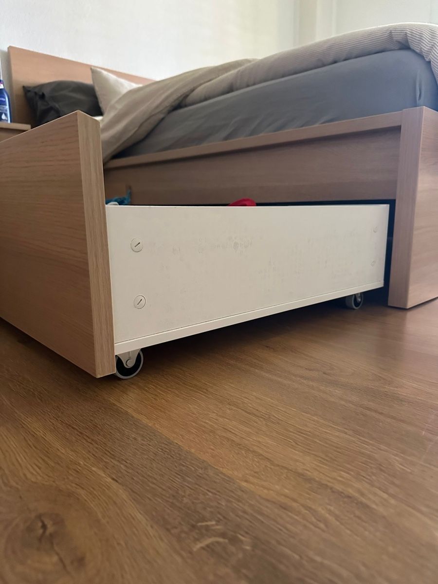 Betten: Bett MALM 180x200cm – Gebraucht aus Winterthur von Kinuz13 3