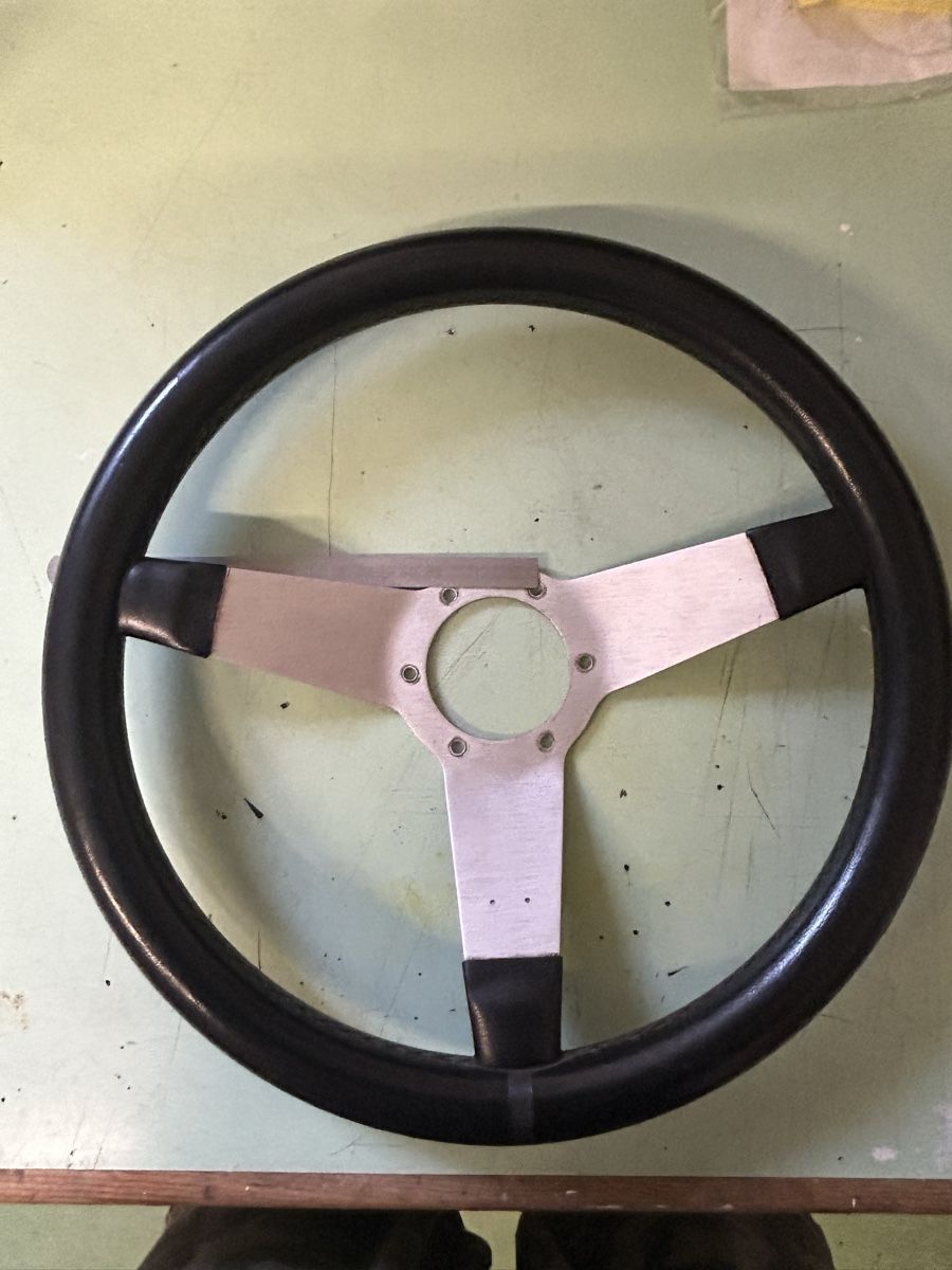 Tutti pezzi di ricambio auto: SPORT LENKRAD 34 CM – Usato da arch venduto da Amaga