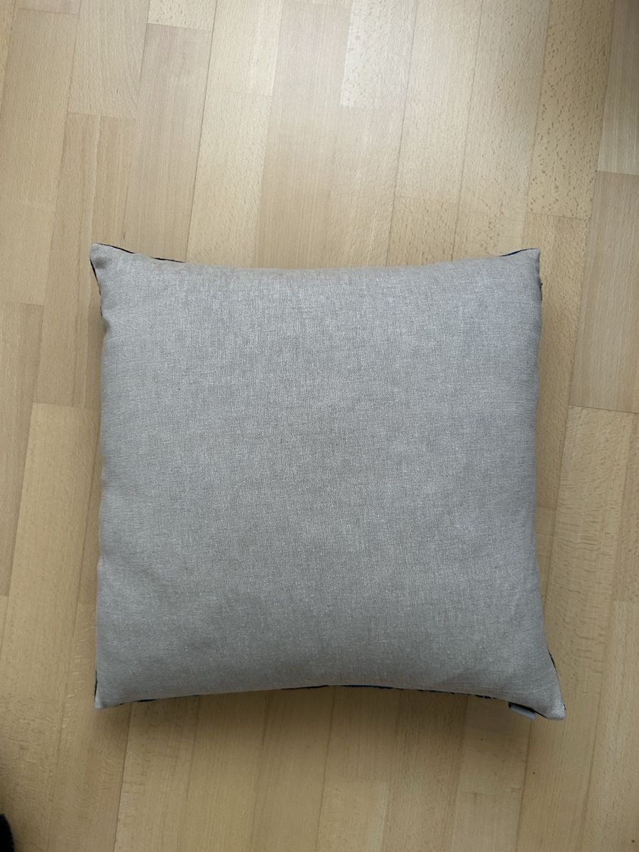 Kissen: Kissen 43 x 43 cm – Neu (gemäss Beschreibung) aus Reinach BL von meinstil 1