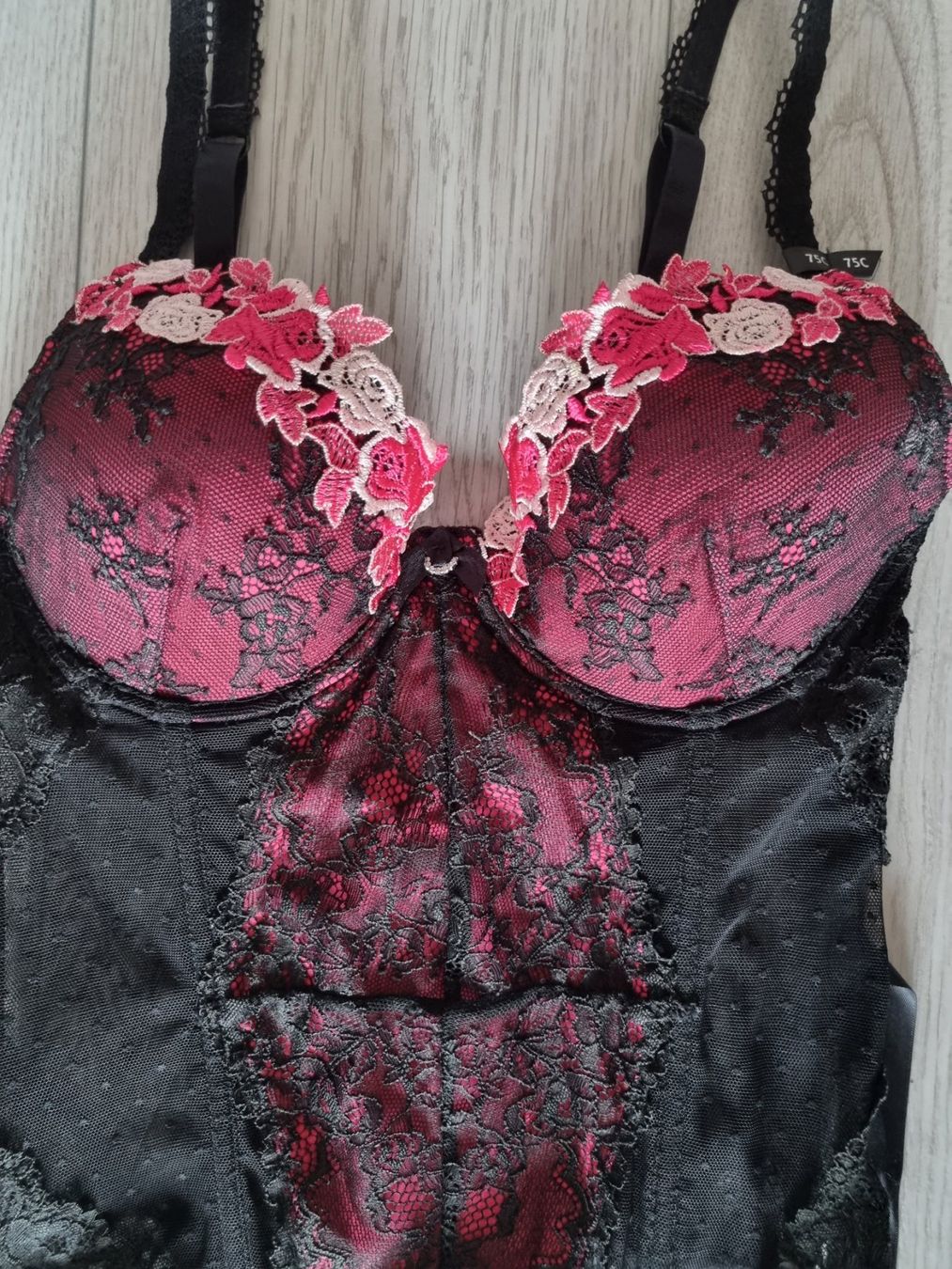 Altra biancheria intima: Guêpière bonnet 75C, taille 36 – Usato da Grand-Lancy venduto da Evelyne010 3