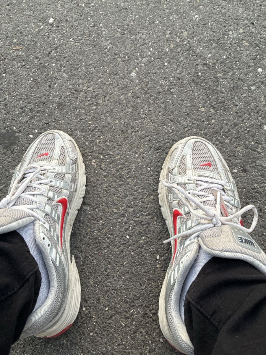 Nike Scarpe da uomo: Nike Sneaker P-6000 silber rot gebraucht getragen – Usato da Henggart venduto da escorpio0511 1
