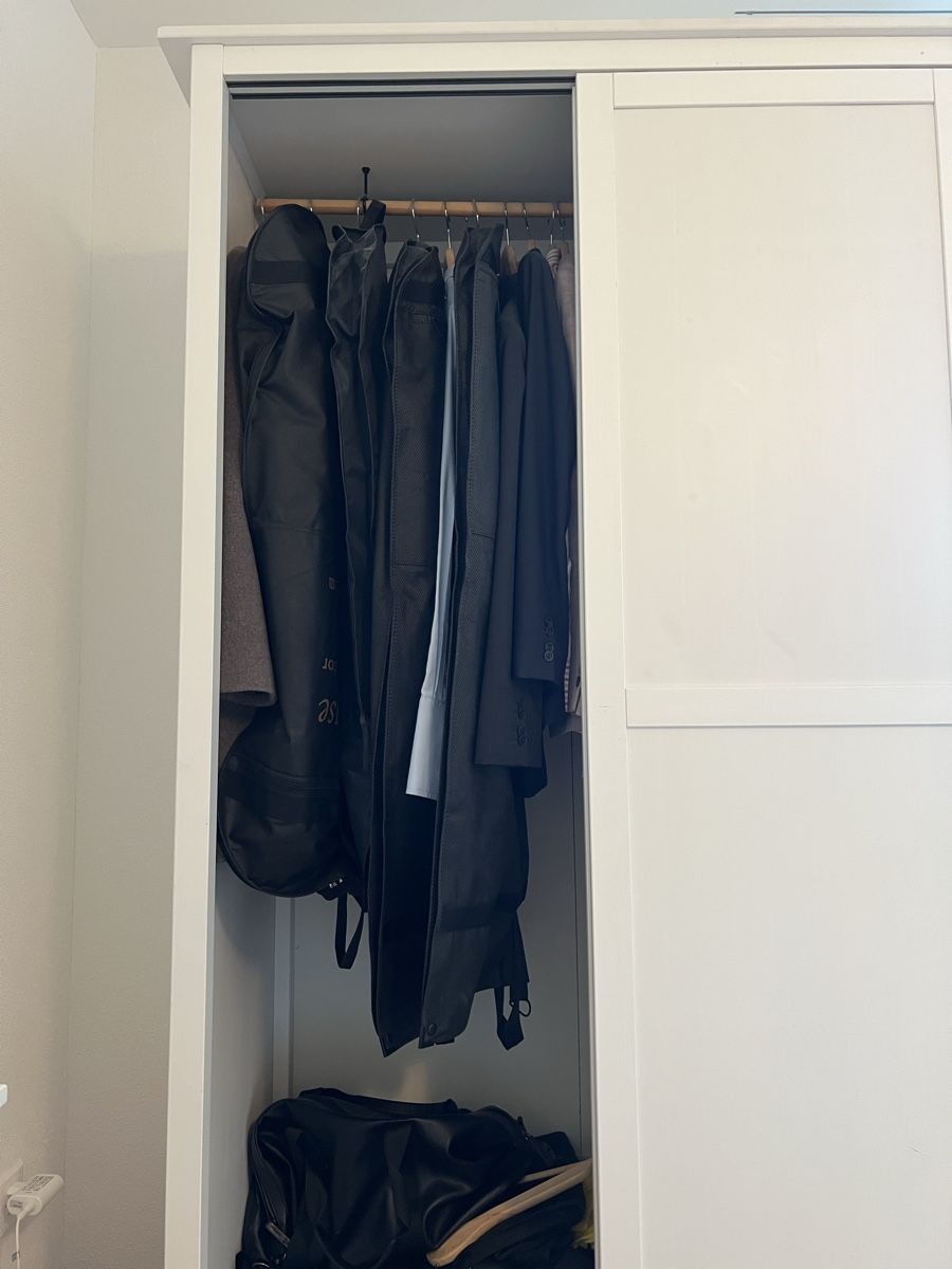 Ikea Armoires: IKEA Hemnes Schrank – D'occasion à Altendorf par ccfmueller1 3