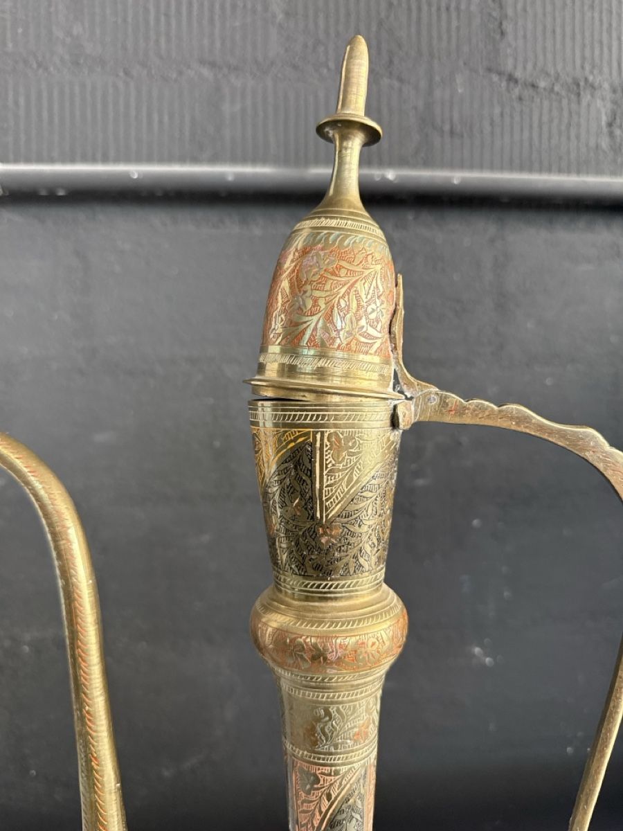 Caraffe: Dekorative Messingkanne orientalisch verziert gebraucht – Usato da Näfels venduto da Meelis 1
