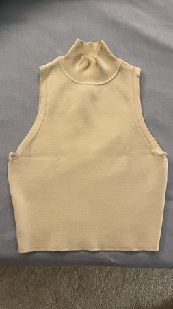 Zara mock neck crop top creme/beige M
