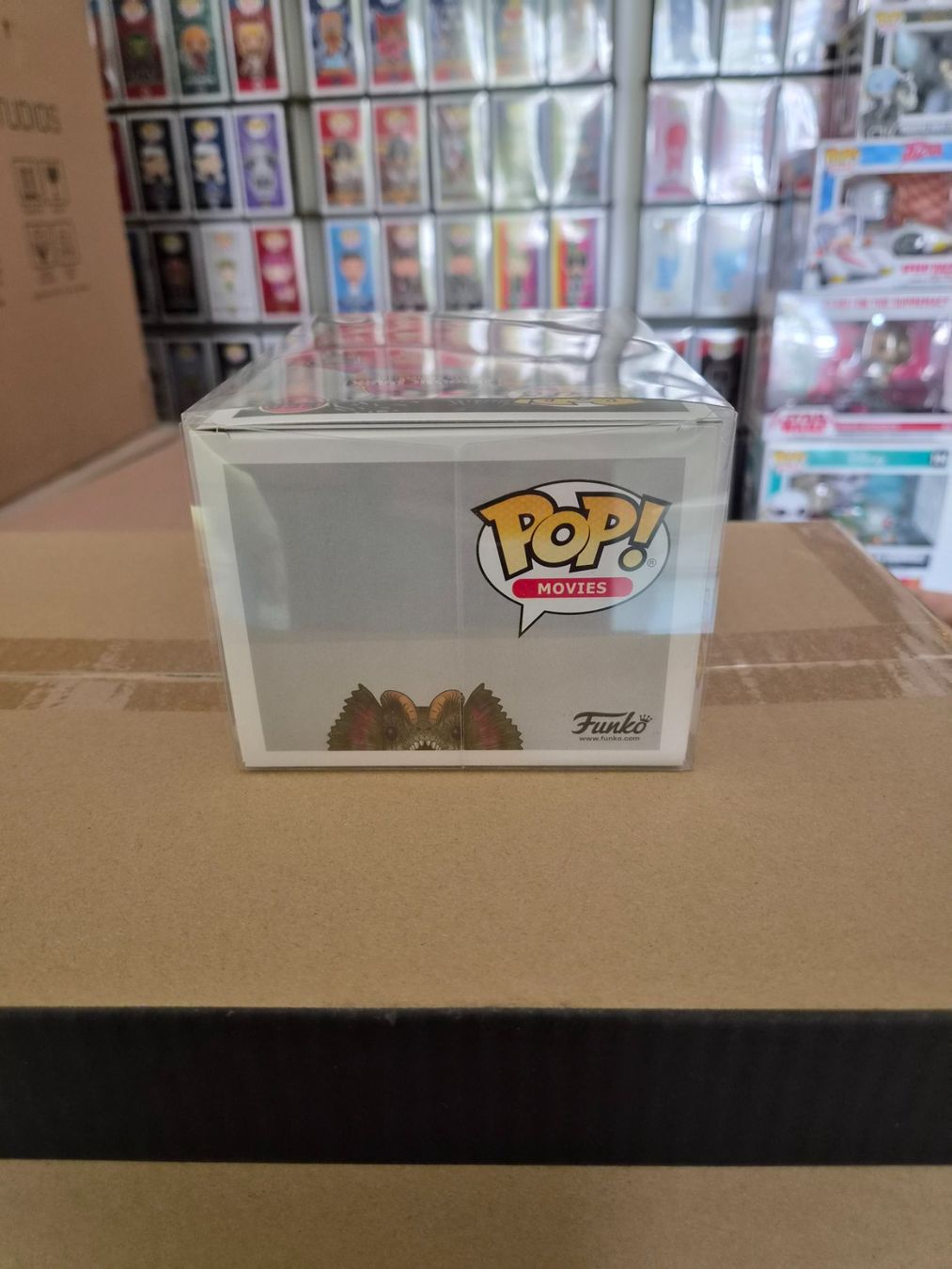 Funko Statuette: Funko Pop Jurassic Park Dilophosaurus #550 CHASE – Nuovo e nell'imballaggio originale da Sisseln AG venduto da schenk-figuren 4