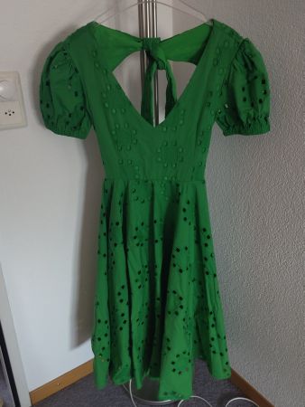 Giulia N Kleid, grün mit Broderie Gr. XS NEU