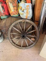 Vendo ruota antica