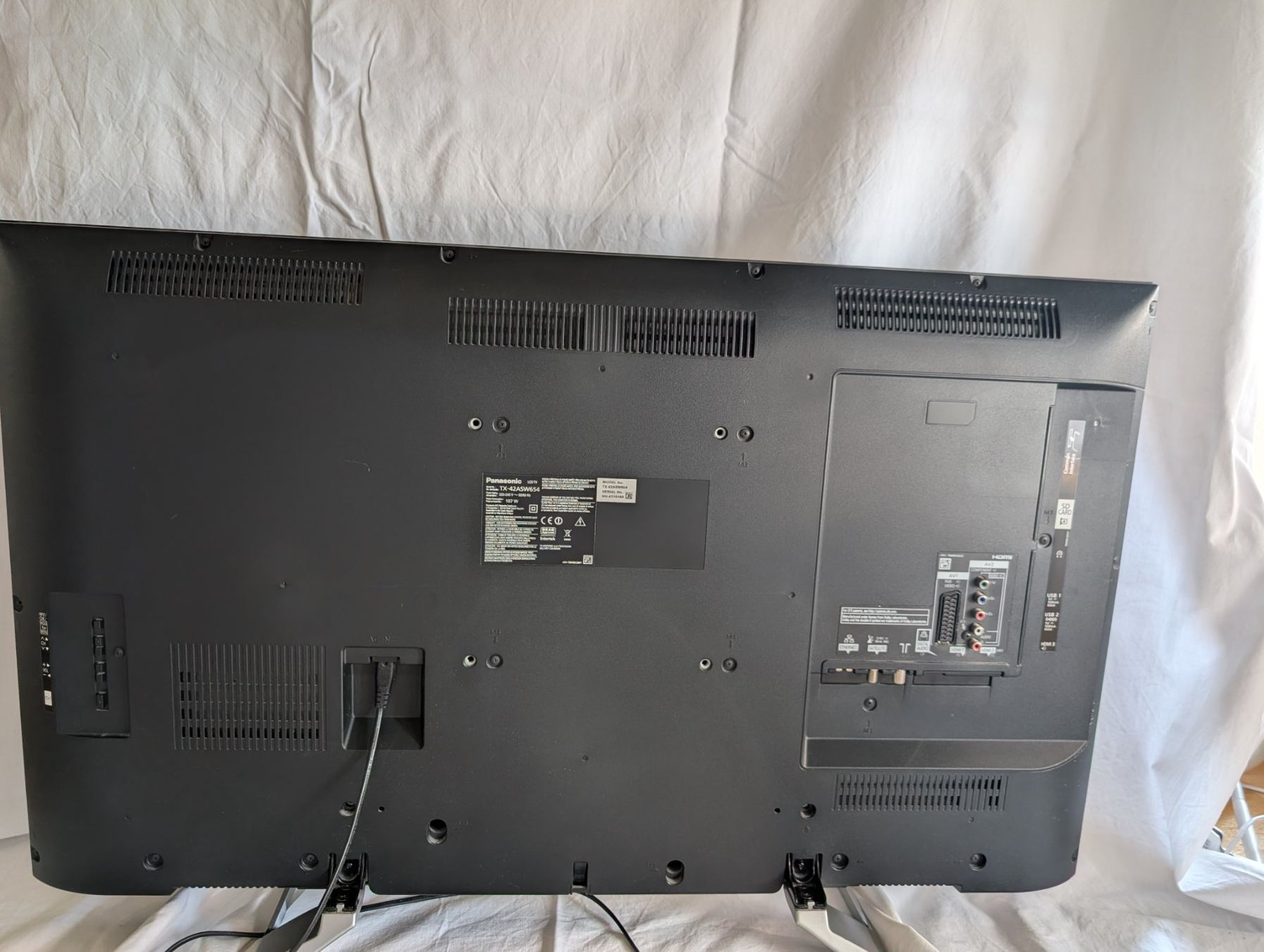Panasonic Fernseher: Panasonic TX-42ASW654 – Gebraucht aus Zürich von kun_q5pg 1