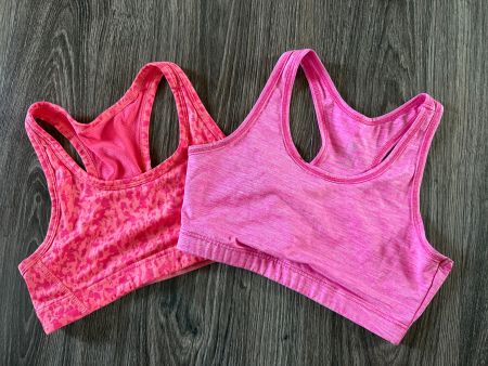 2 brassières ( sport) 146-152
