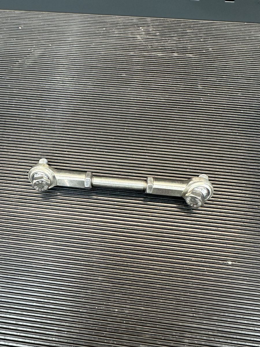 Harley-Davidson Tutti i ricambio per moto: Shift Linkage pour Harley Davidson Dyna  – Usato da Pringy venduto da Antoine512ENJ