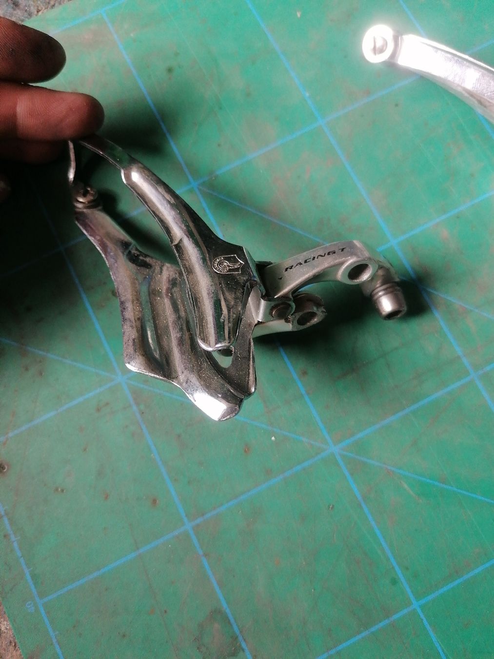 Campagnolo Pezzi di ricambio: Campagnolo umwerfer – Usato da Lausanne venduto da Frankenstein 2