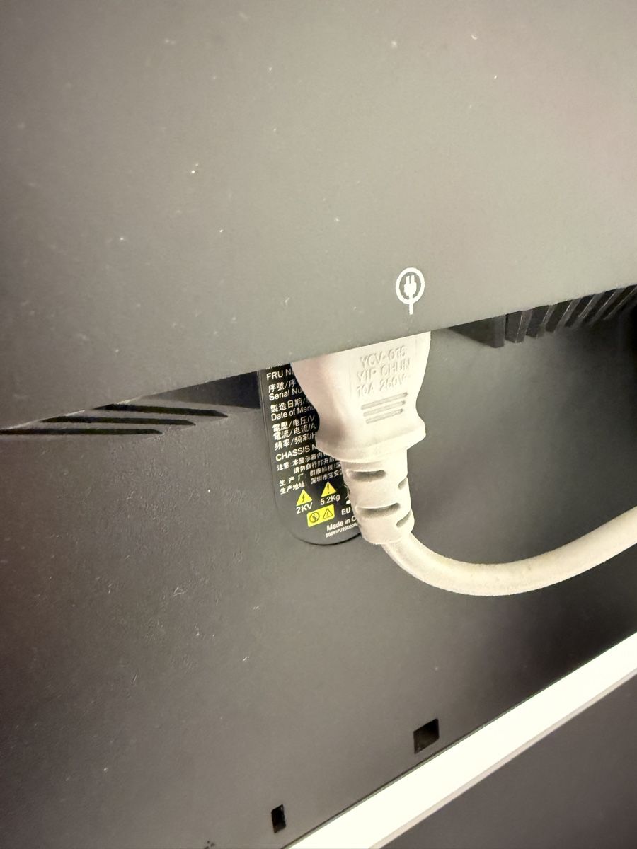 Lenovo Monitor: Bildschirm Lenovo – Usato da Uster venduto da dia_9hl9 2