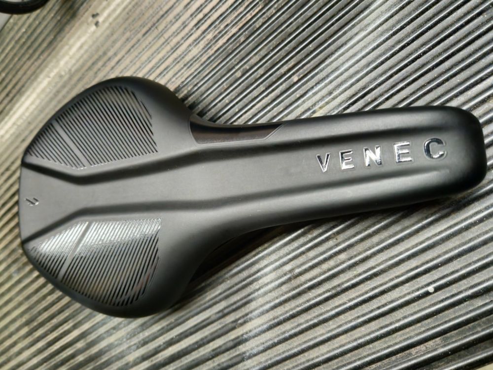 mtb-sattel-fahrradsattel-acid-venec-kaufen-auf-ricardo