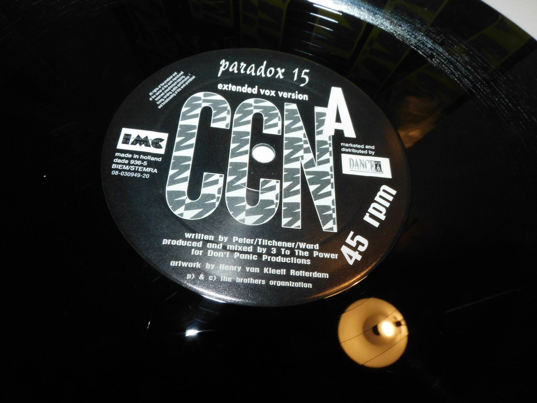 Dischi in vinile: LP Paradox 15 Extendet Vox Version -   House Remix    -  Mix – Usato da Sursee venduto da 76 2