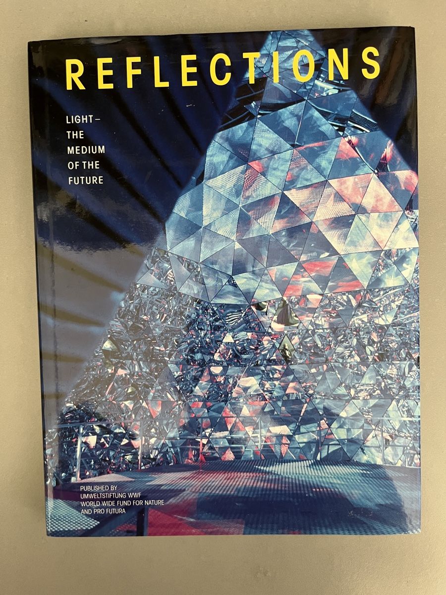Libri: Reflections - Light - The Medium of the Future 📕 – Usato da Sierre venduto da black.box