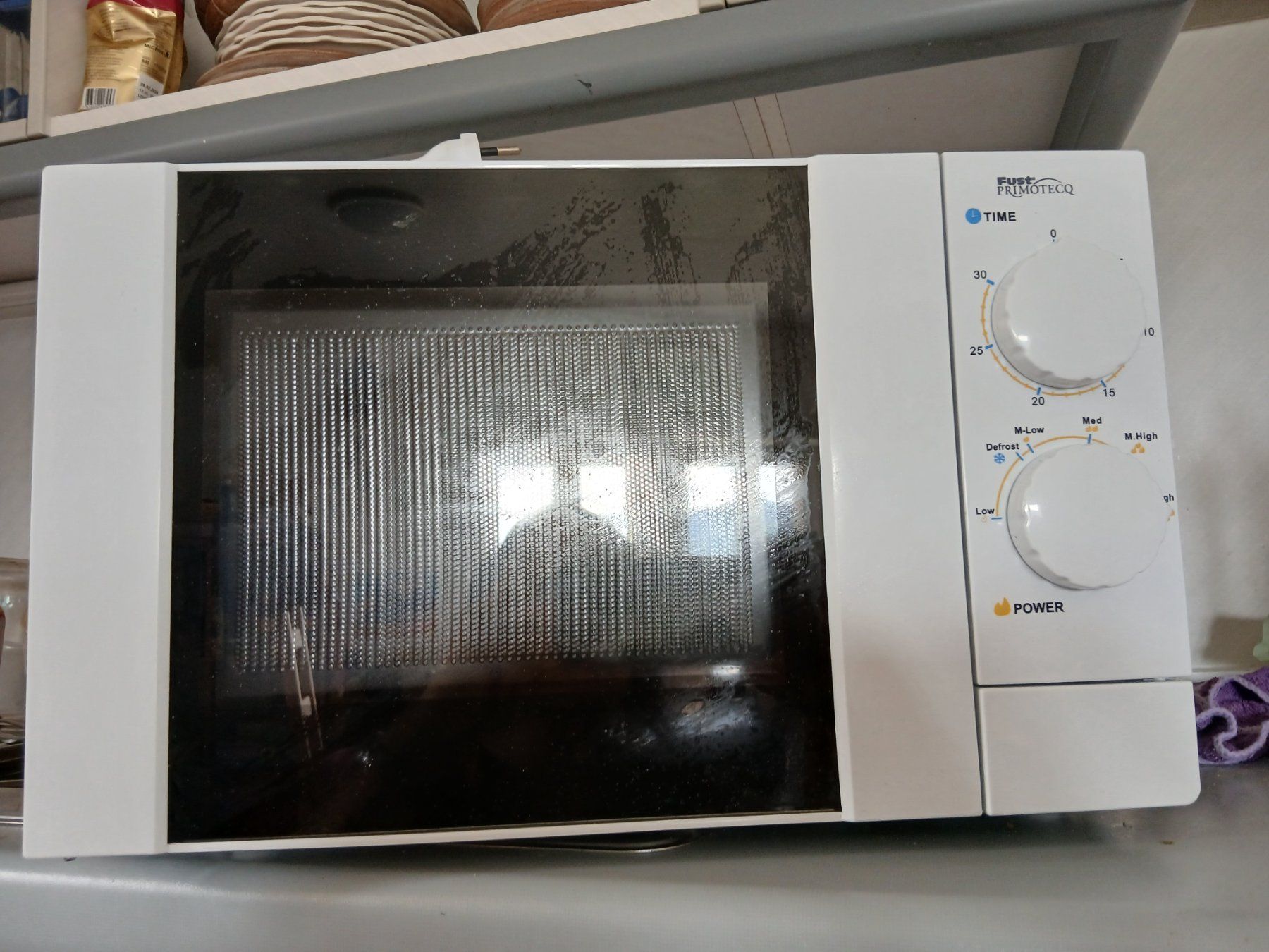 Primotecq Backöfen: Four micro-onde Primotecq MW 1766 – Gebraucht aus Valeyres-sous-Montagny von Mireille65