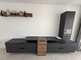Wohnwand in Graphit & Holzoptik