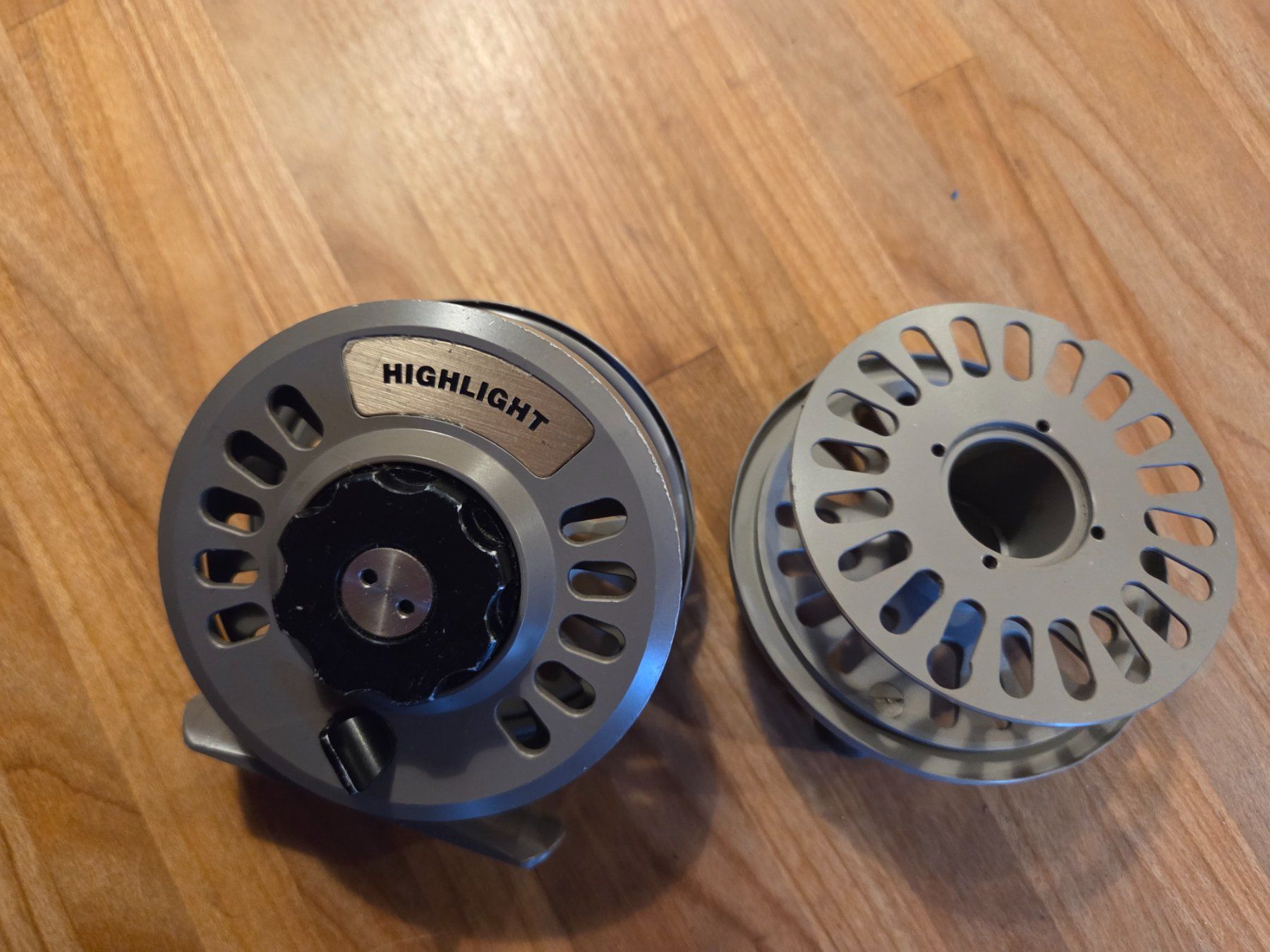 Tamburi & Mulinelli: RST Fliegenrolle mit Ersatzspule – Usato da Langrickenbach venduto da matchless666 2