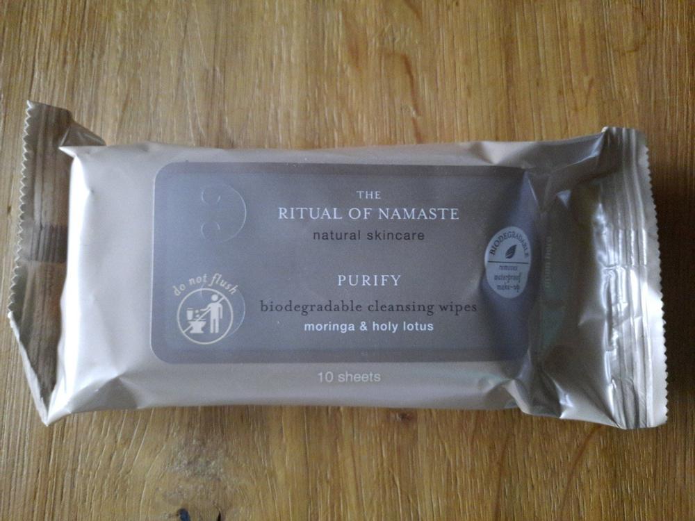 The Ritual of Namaste Miracle Wipes - Travel - cleansing wipes