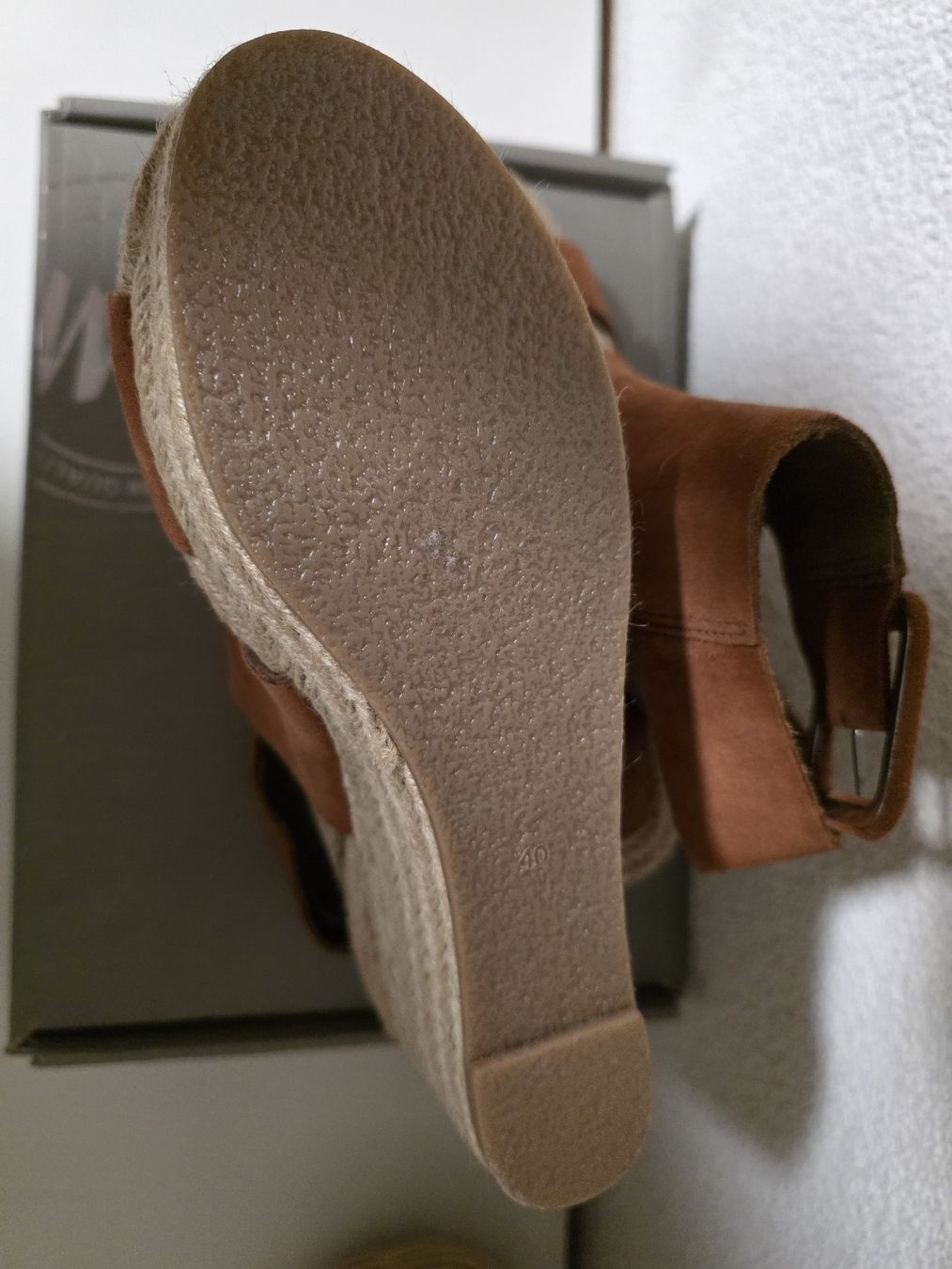 H&M Scarpe da donna: Sommer Keil Sandalen, Grösse 40, Cognac – Nuovo e nell'imballaggio originale da Winterthur venduto da jes_r8gc 1