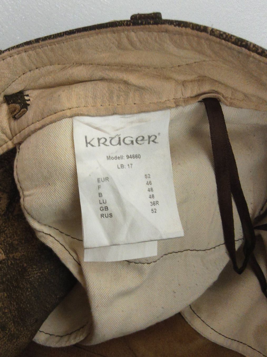 Pantaloni: Lederhose Steiermark Österreich – Usato da Horgen venduto da mar_tdt5 4