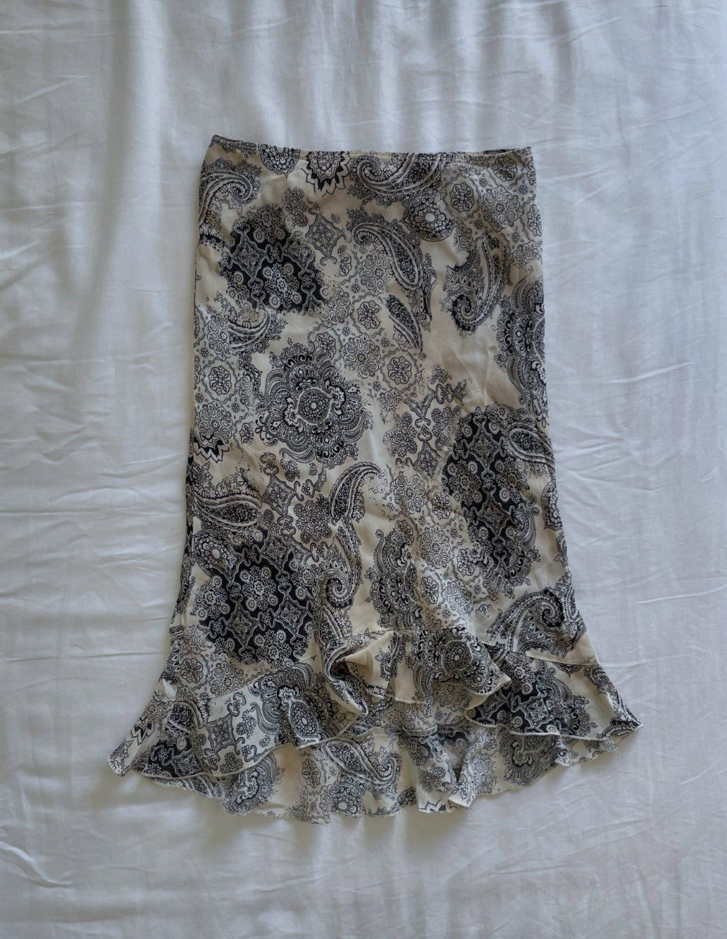 Pimkie Gonne: Paisley Print Ruffle Midi Skirt – Usato da Genève venduto da toandfrom 4